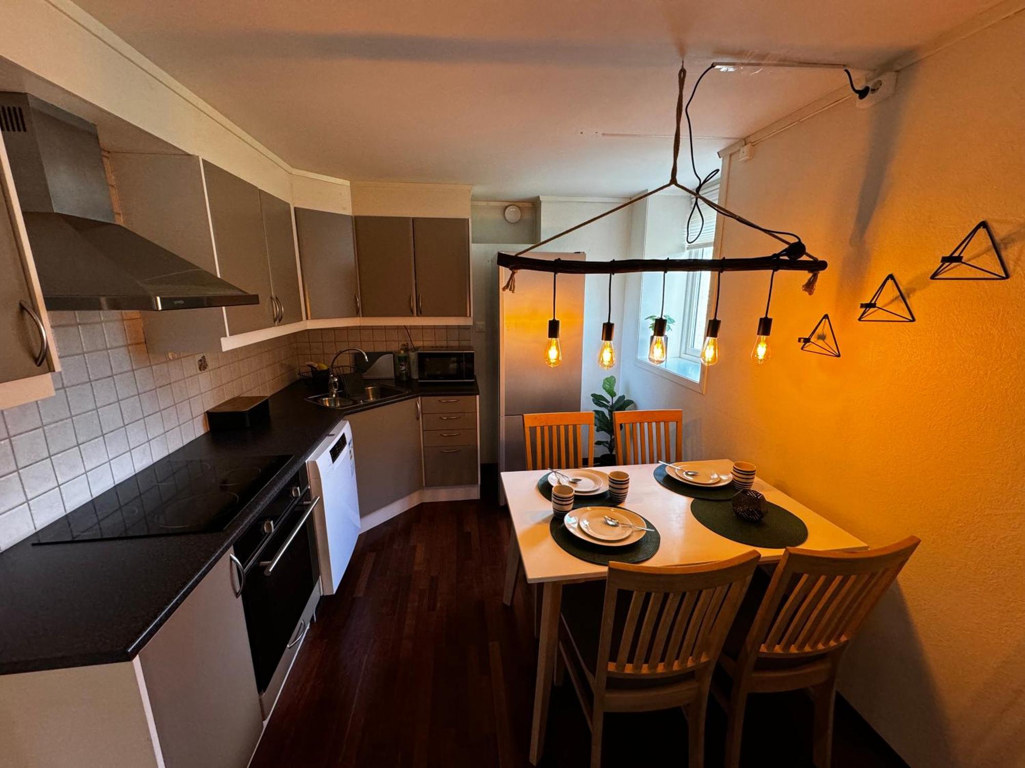 Central, 2 Bedroom, Free Parking Tromsø Extérieur photo